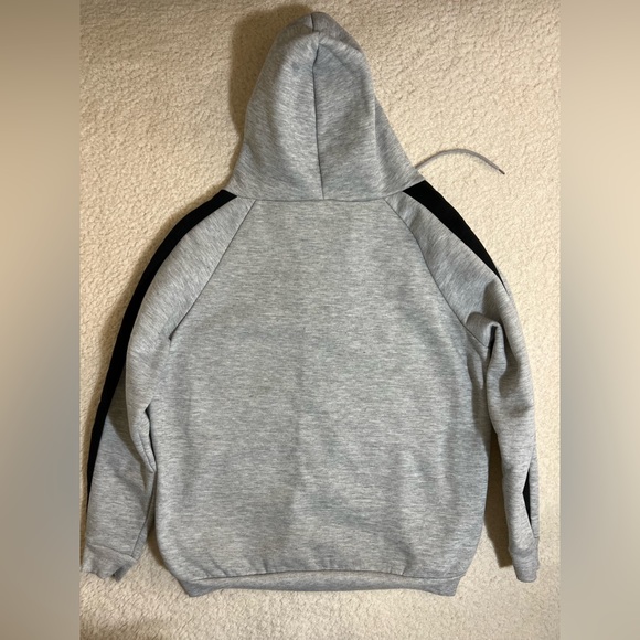 Yesstyle: Iduna - Contrast Trim Zip Hoodie - Picture 2 of 7